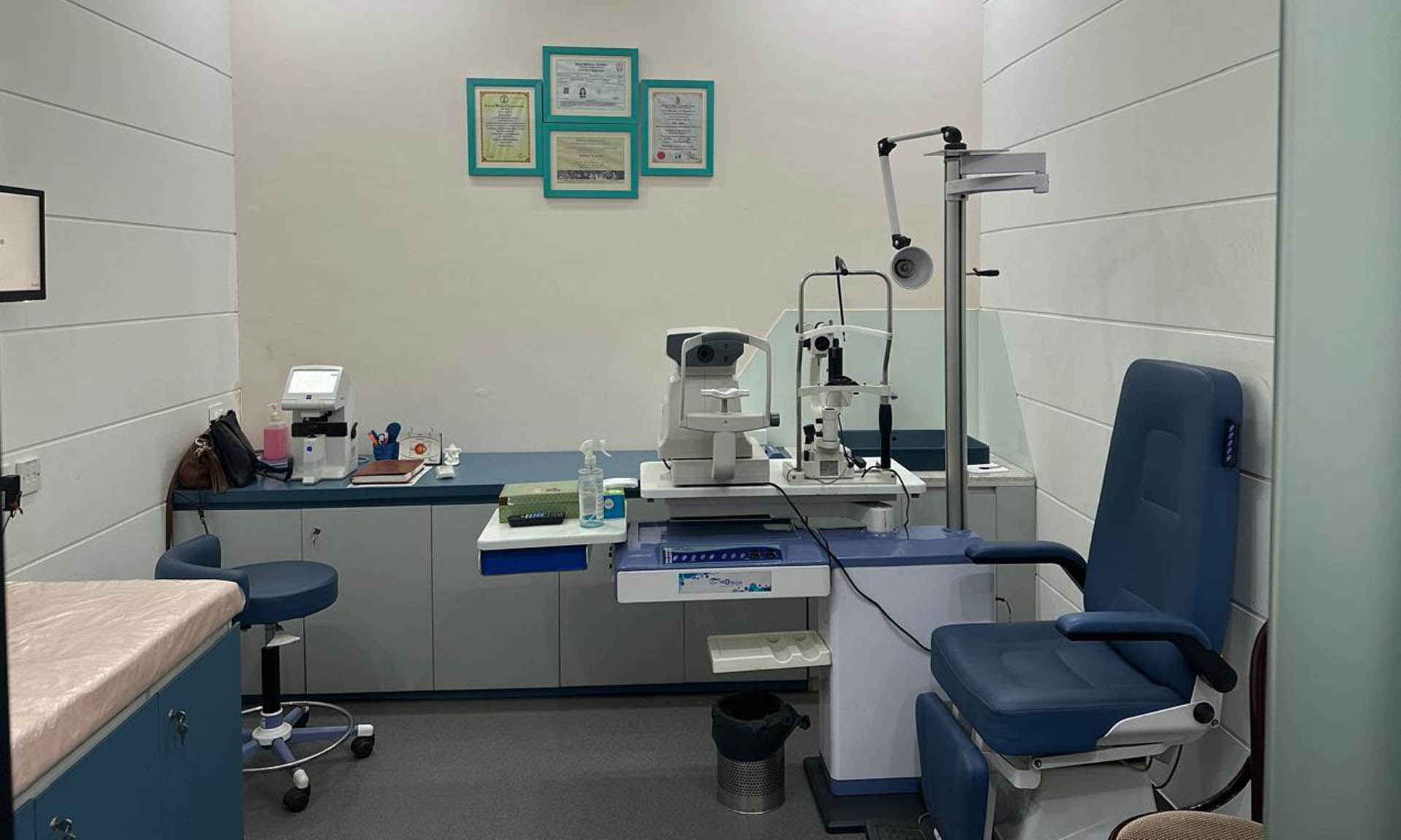 Best Eye Specialist in Greater Kailash(GK) Delhi